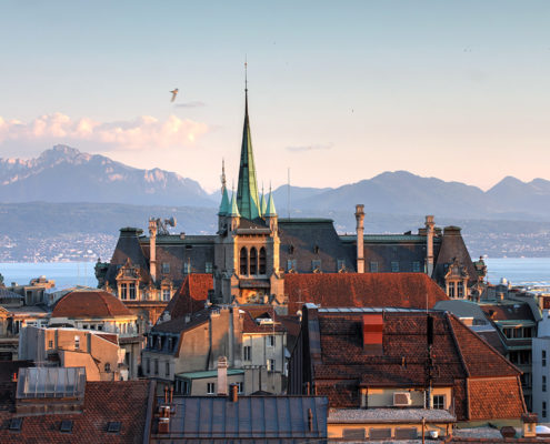 Lausanne en Suisse, vue sur le lac Léman et les Alpes